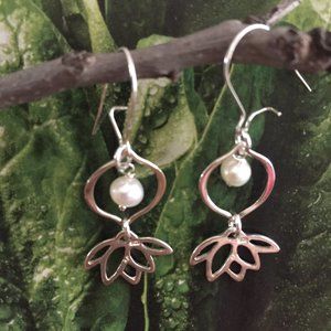 925 SS Classic Lotus Flower Earrings